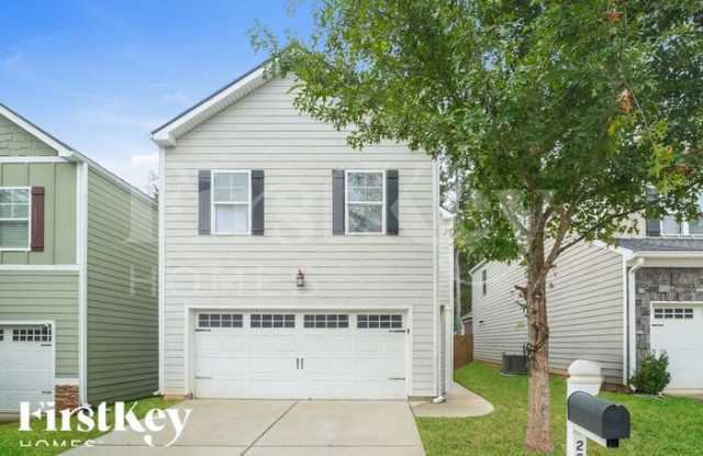 28 B East Newnan Road - 28 East Newnan Road, Newnan, GA 30263