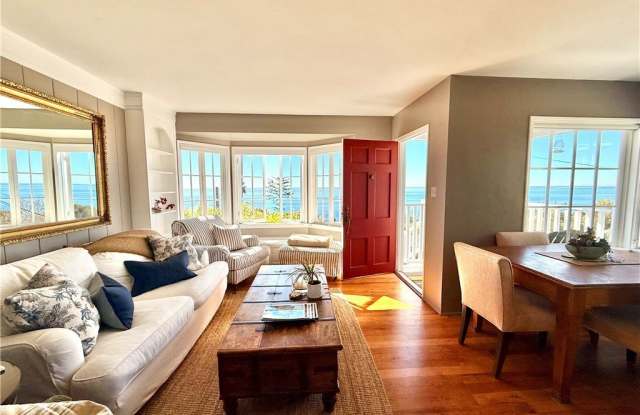 2344 Glenneyre Street photos photos