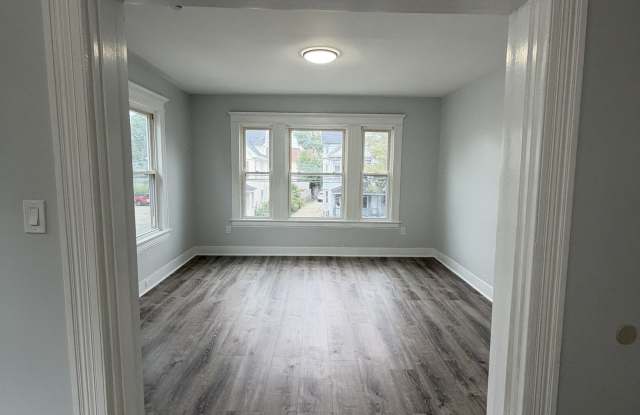 319 Maplewood Avenue Gallery 3