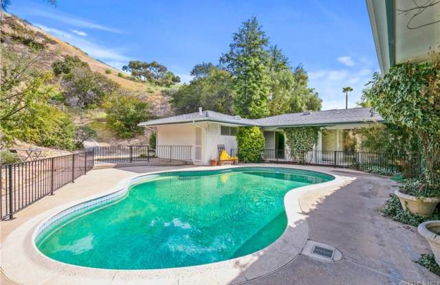19491 Rosita Street Gallery 2