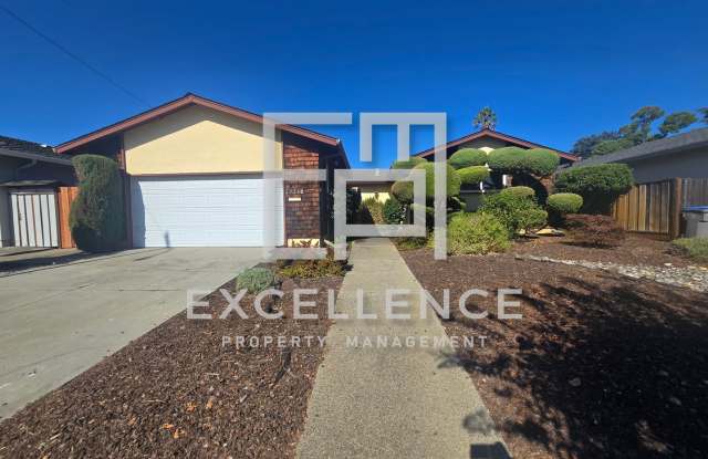 Pet Friendly 3/2 House with Quartz Counters, AC, Hardwood Floors & 1700+SF photos photos