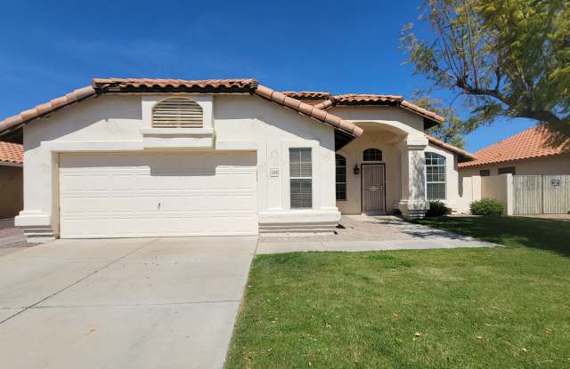 Excellent location in Glendale! 51st Ave  the 101! - 5240 West Tonto Road, Glendale, AZ 85308