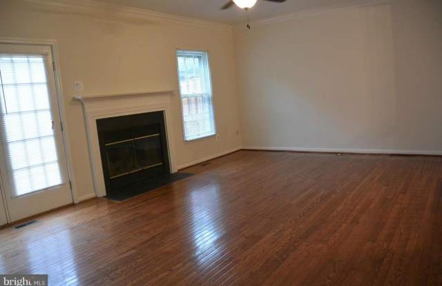 6501 CASTINE LANE Gallery 3