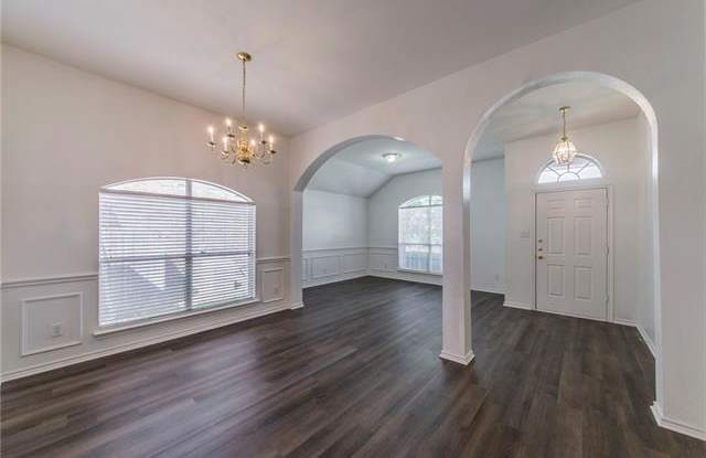 5921 Starboardway Drive Gallery 3