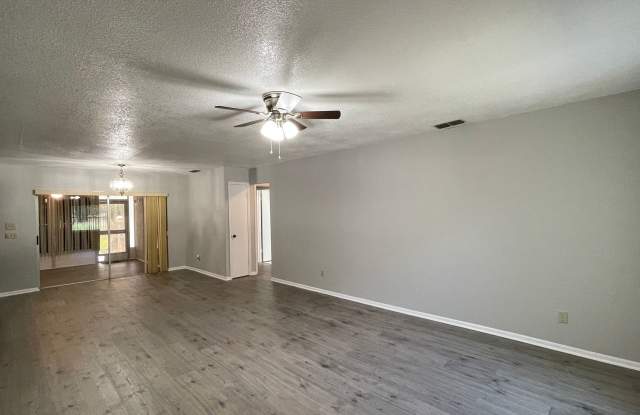 Coming Soon!  No HOA! Pet Friendly! Beautiful 2 Bed 2 Bath Home! Gallery 3