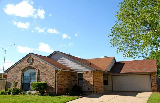 3416 Forest Creek Dr Gallery 1