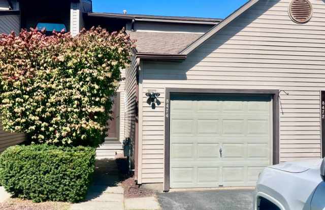8474 Bubbling Springs Drive - Baldwinsville NY Gallery 1