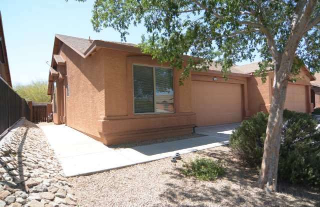 Well Maintained 2 Bedroom 2 Bath Home! Great South Tucson Location! photos photos