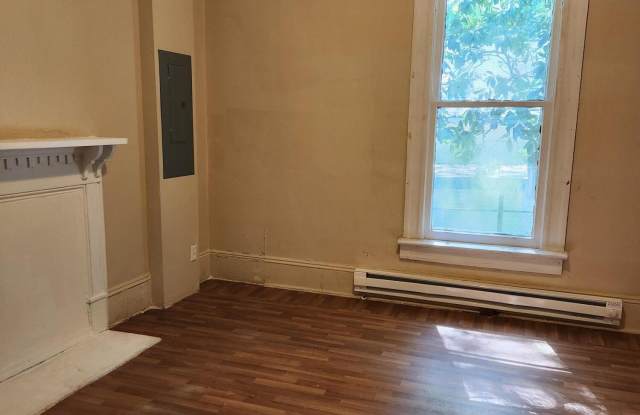 842 Grady Street S Gallery 2