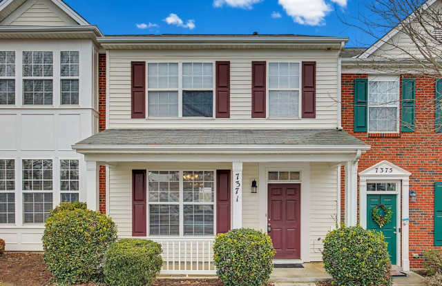 Nice, convenient 2 bedroom 2.5 bath Townhome in the Steel Creek area! - 7371 Laurel Valley Road, Charlotte, NC 28273