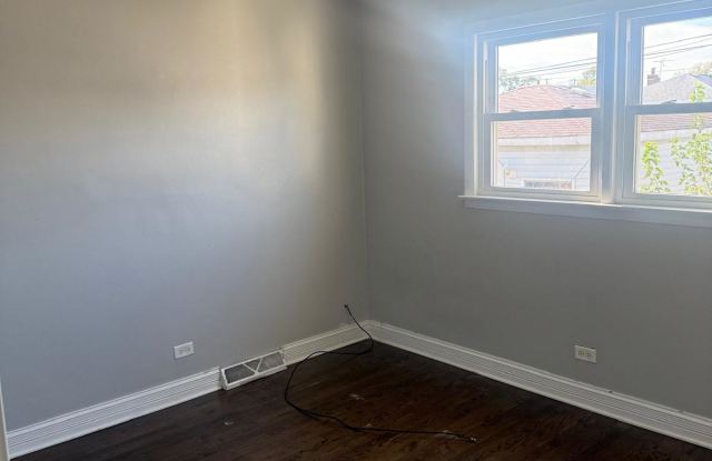 7746 Merrimac Avenue Gallery 4