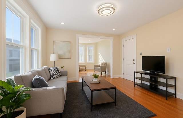 1402 8TH ST photos photos