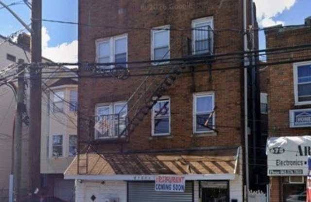 677 Bergen St photos photos