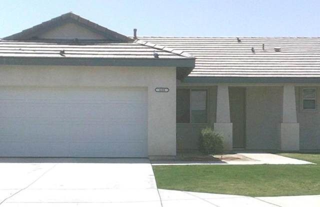 Charming 3 bed / 2 bath Home for Rent - 608 Sunrise Court, Imperial, CA 92251