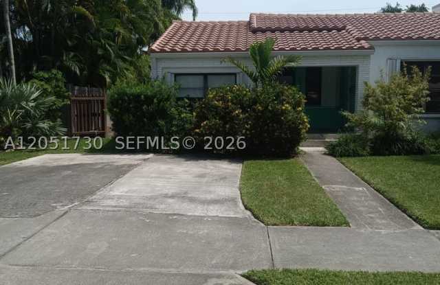 1024 N Tyler St photos photos