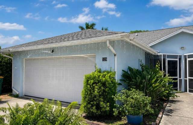 2-bedroom, 2-bath villa with den and a Private Pool photos photos