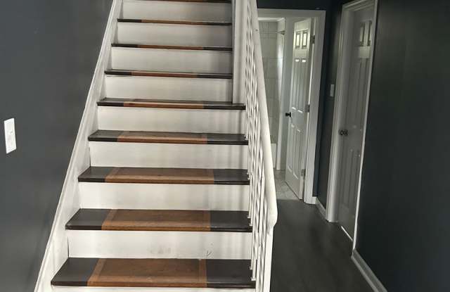 2 Bedroom Apartment For Rent Gallery 4