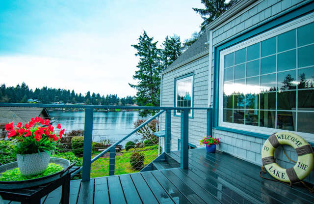 Steilacoom Lake Waterfront Home with Private Dock & Stunning Views Gallery 1