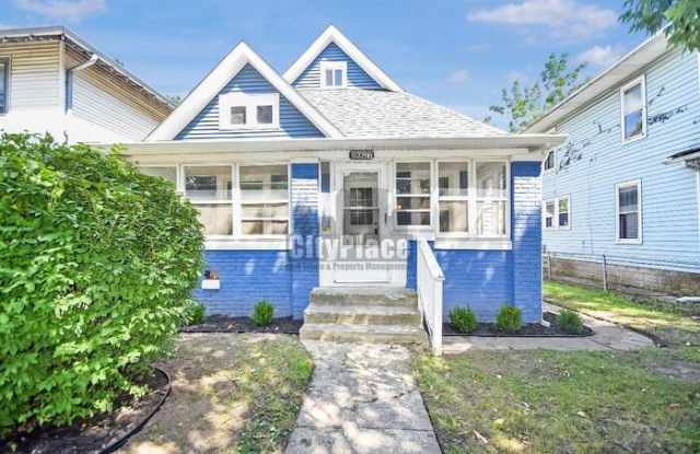 3027 Boulevard Place photos photos