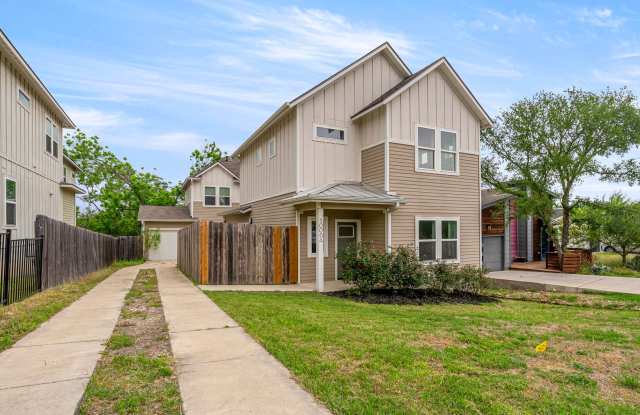Beautiful 2 bedroom, 1.5 bathroom home in East Austin!!! photos photos