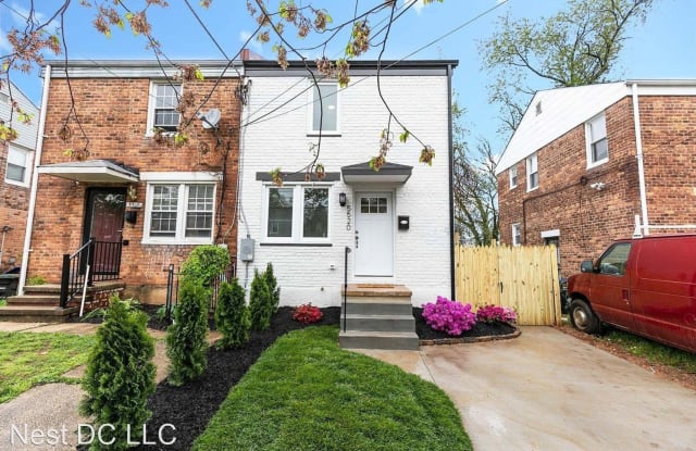 5520 B Street SE - 5520 B Street Southeast, Washington, DC 20019