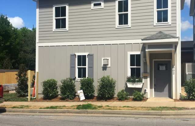 2 Bedroom/ 1.5 Bath Home in North Nashville, Minutes to Downtown/Germantown, Walk to Meharry Medical photos photos