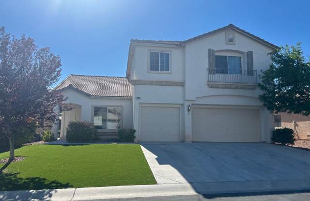 Great 4 Bedroom Home with Pool photos photos