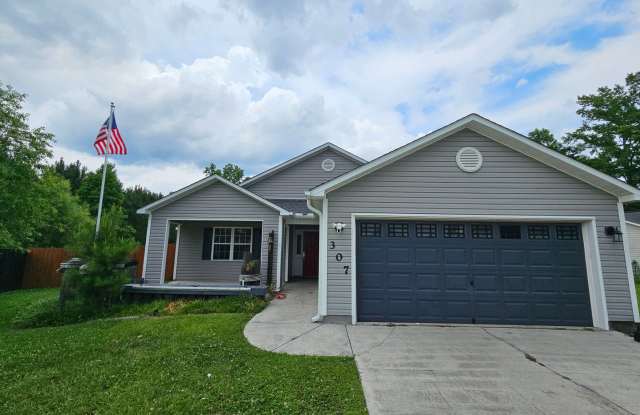 3 Bed, .6 Acre Home In Chinquapin photos photos