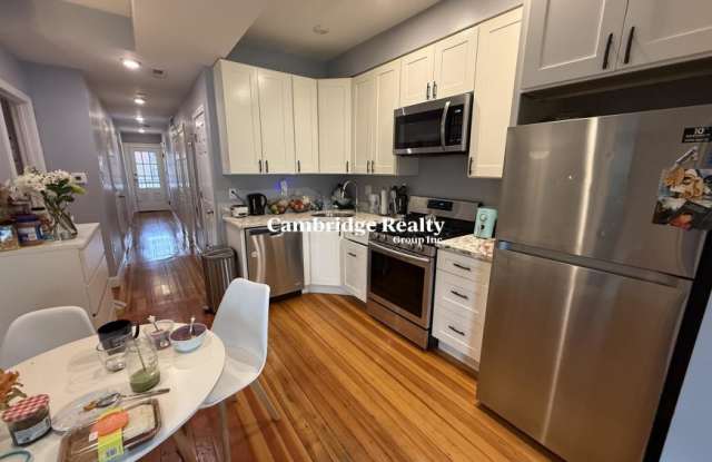 134 Oxford St. photos photos