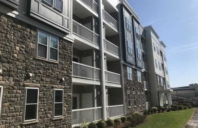 130 University Unit 1112 - 130 University Ave, Norfolk County, MA 02090