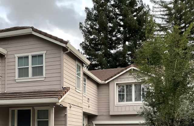 320 Parnell Court photos photos