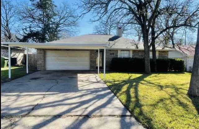 2318 Yosemite Drive photos photos