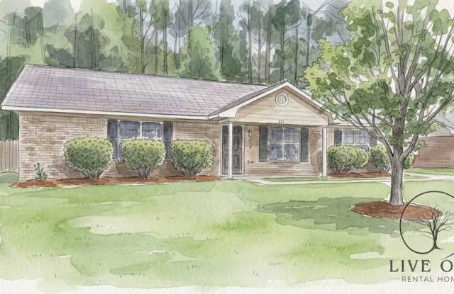 MOVE-IN SPECIAL: $500 OFF 1st MONTH'S RENT!** photos photos