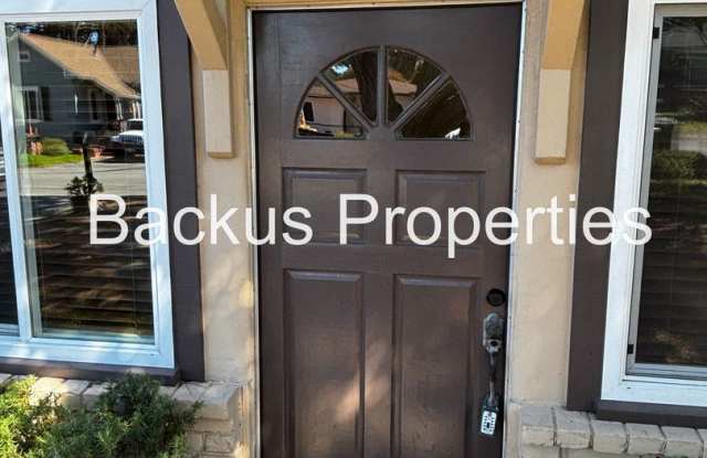 Great three bedroom home near Presidio of Monterey Gallery 3