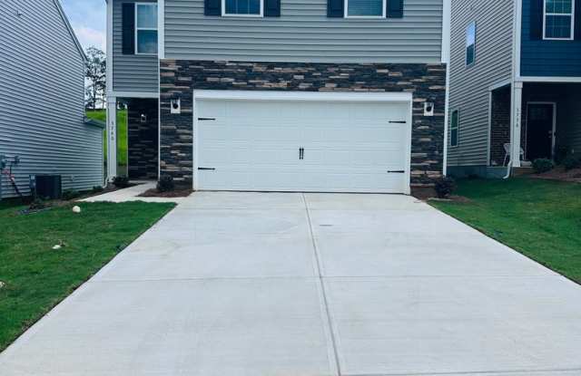 Hickory quiet, family-friendly neighborhood near schools, parks, shopping, and major highways. photos photos