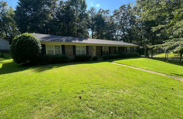 3 bedroom 2 bathroom single level home in Northwood Lake Neighborhood Gallery 3