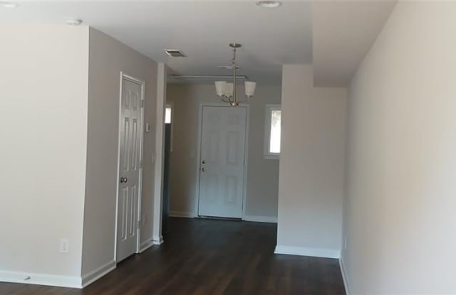 2156 Park Terrace Gallery 3