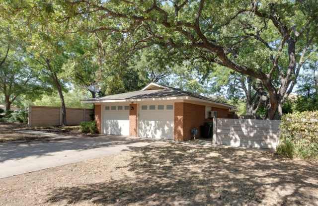 708 Hurstview Dr Gallery 2