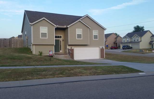 1509 Hickory Ln photos photos