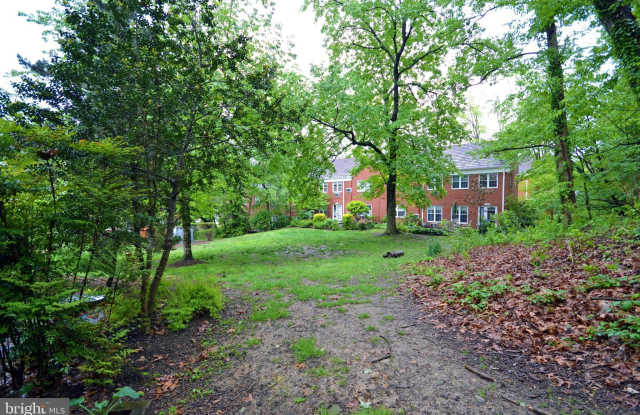 3678 GUNSTON Road unit: 922 - 3678 Gunston Road, Alexandria, VA 22302 3678 GUNSTON Road unit: 922 - 3678 Gunston Road, Alexandria, VA 22302