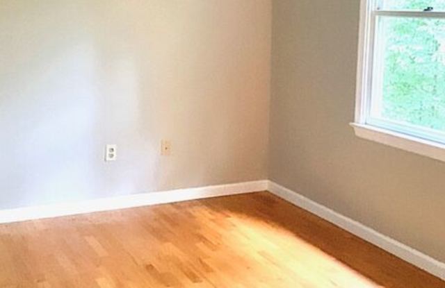 2484 Lost Hollow Path - Upper Gallery 4