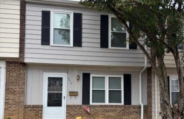 3618 Luckylee Crescent - 1 photos photos