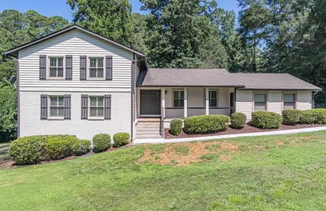 Stunning 5 bedroom home in desirable Roswell, GA close to downtown. photos photos