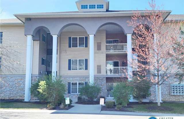 252 N Walnut Street unit: 210 photos photos