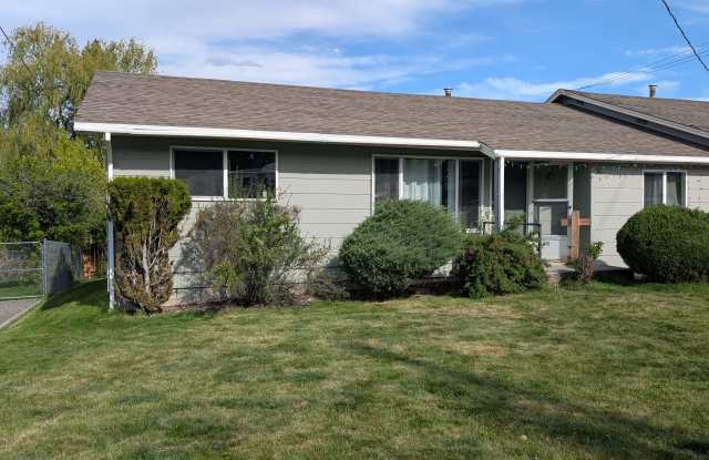 301 1/2 Cedar St - 301 1/2 Cedar Street, La Grande, OR 97850