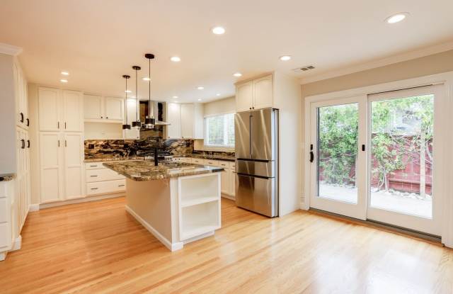 4BR/3.5BA Belmont Home with Multiple Ensuite Bedrooms, A/C & 2-Car Garage | YouTube Tour photos photos
