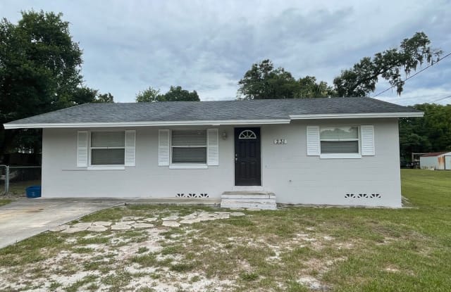 231 N. Orange Ave - 231 North Orange Avenue, DeLand, FL 32720 231 N. Orange Ave - 231 North Orange Avenue, DeLand, FL 32720