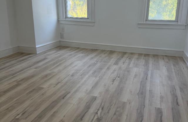 5262 East Roosevelt Boulevard Gallery 4
