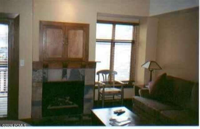 3720 N Sundial Court Gallery 4