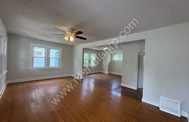 3317 Robinwood Drive Gallery 3